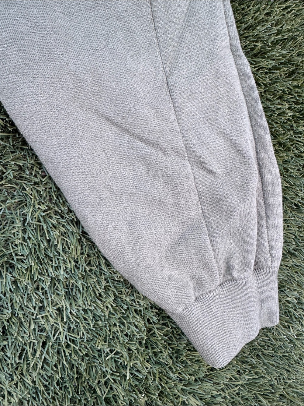 lunya Organic Cotton Silk Blend Knit Lounge jogger pant in Sage Green large - Picture 3 of 8